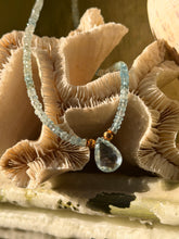 Load image into Gallery viewer, Aquamarine Beaded Necklace with Gold