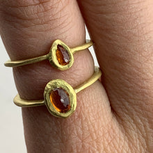 Load image into Gallery viewer, 18k Orange Sapphire Ring