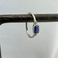 Load image into Gallery viewer, Sapphire Diamond and Platinum Ring
