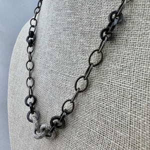 Diamond Chain with Links