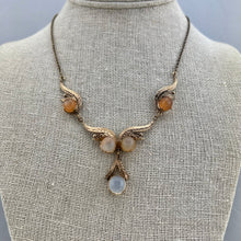 Load image into Gallery viewer, Moonstone and Rose Gold Necklace
