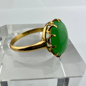 Jade Cabochon Ring in Gold
