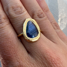 Load image into Gallery viewer, Blue Sapphire Ring
